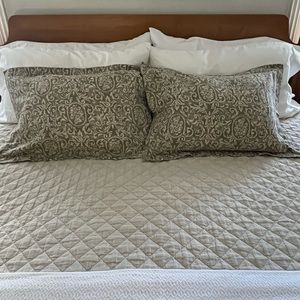 Restoration Hardware Standard Shams (2)